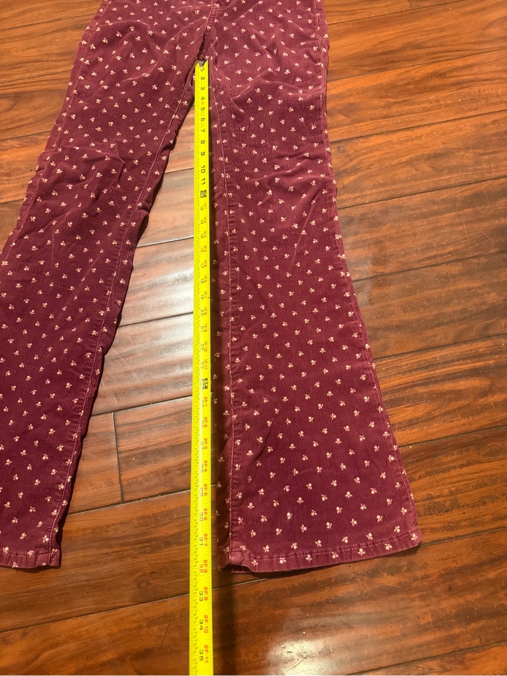 Anthropologie Maroon Wide-Leg Corduroy Jeans with Light Motif - Picture 11 of 11